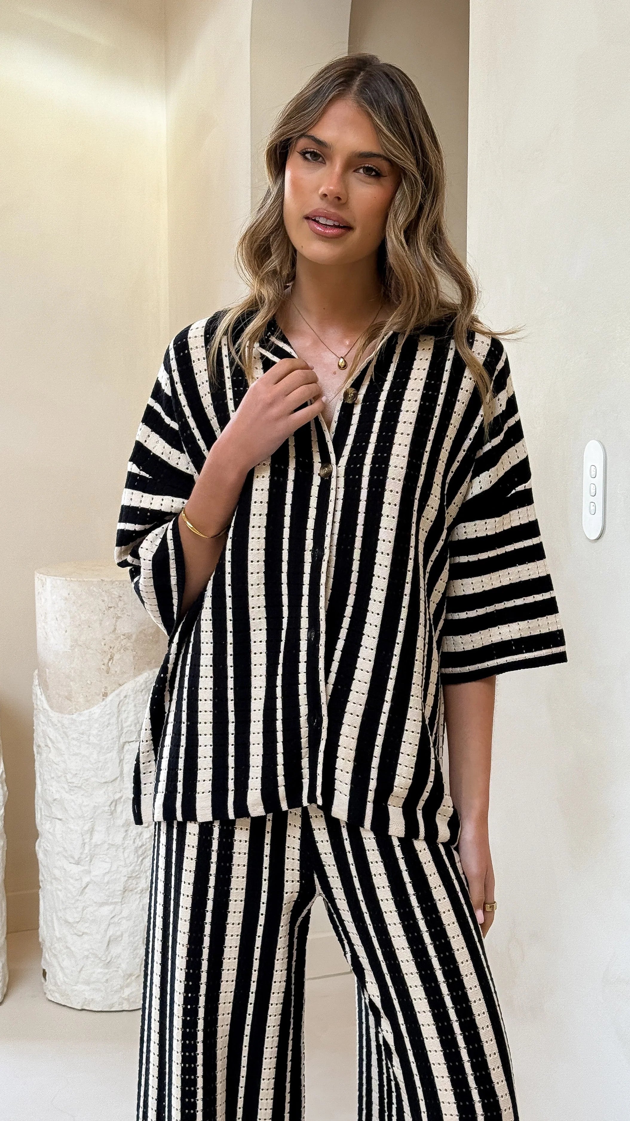 Layla Button Up Knit Shirt - Black