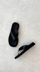 Yamira Thong - Black