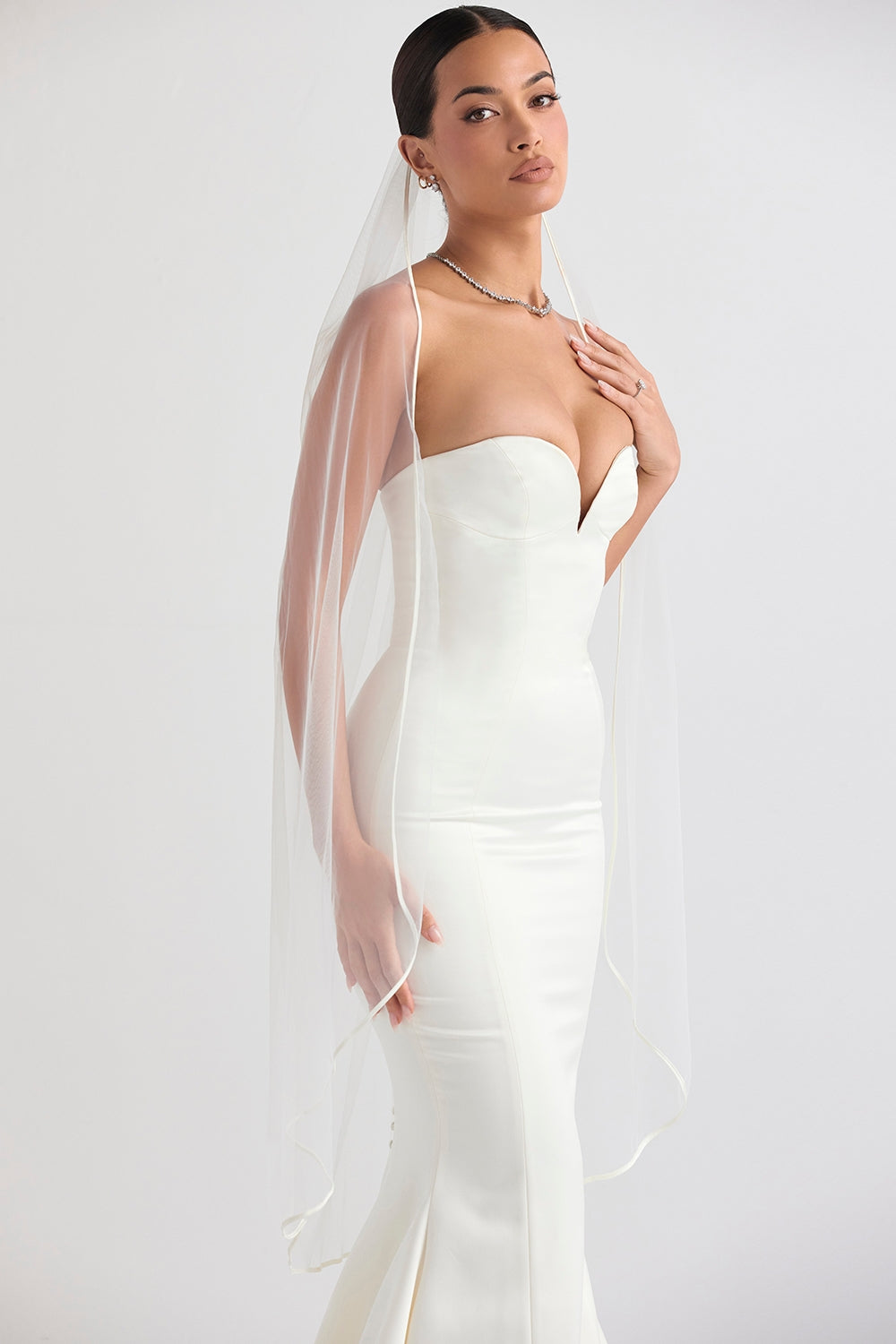 Simone-White Soft Tulle Veil