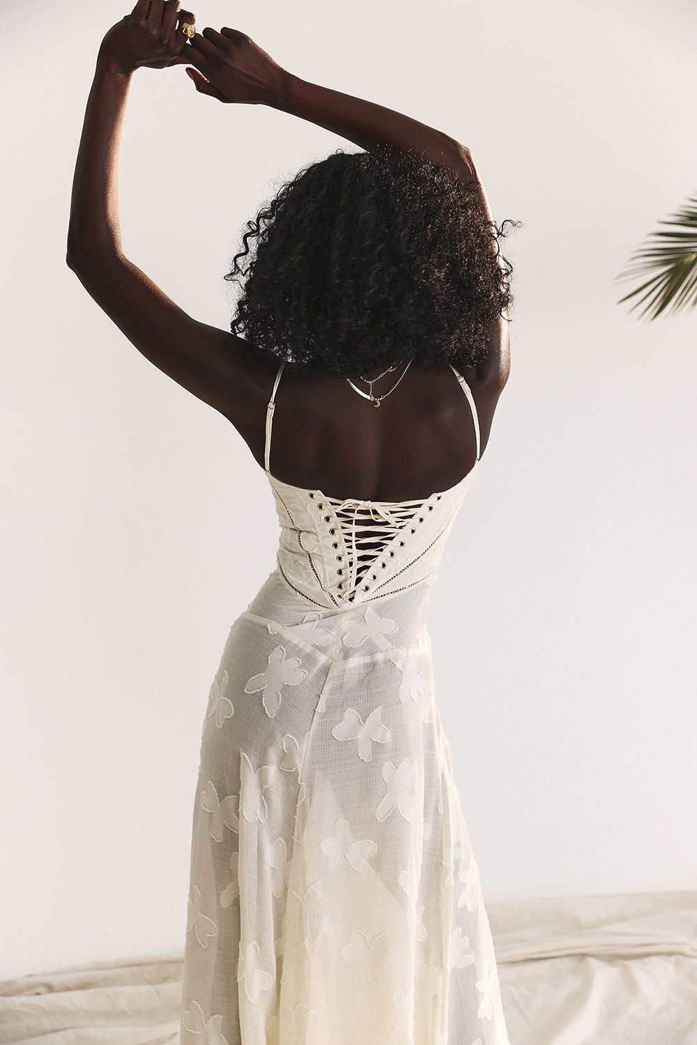 Seren-Vintage Cream Floral Lace Back Maxi Dress