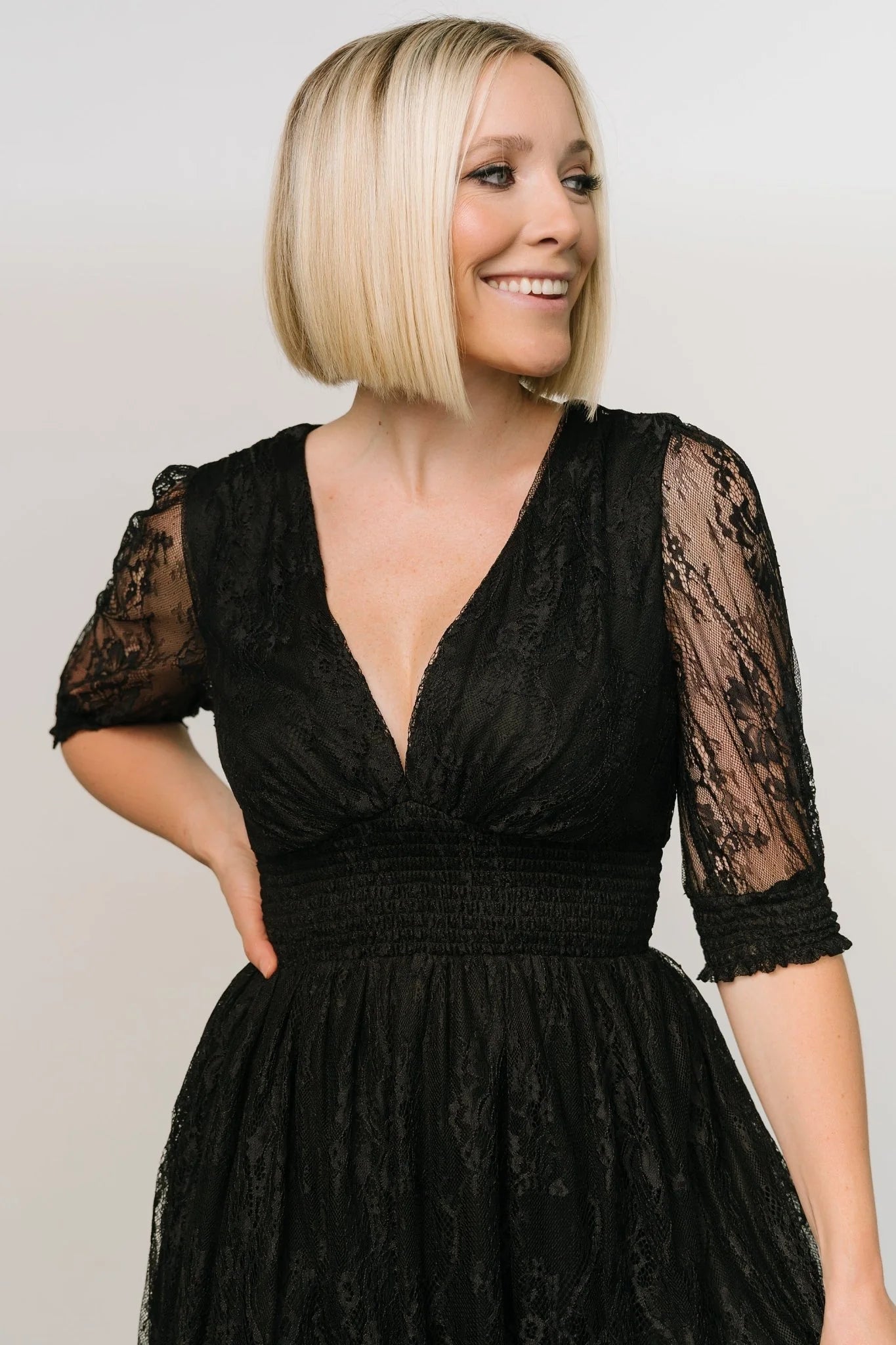 Elaina Lace Midi Dress | Black
