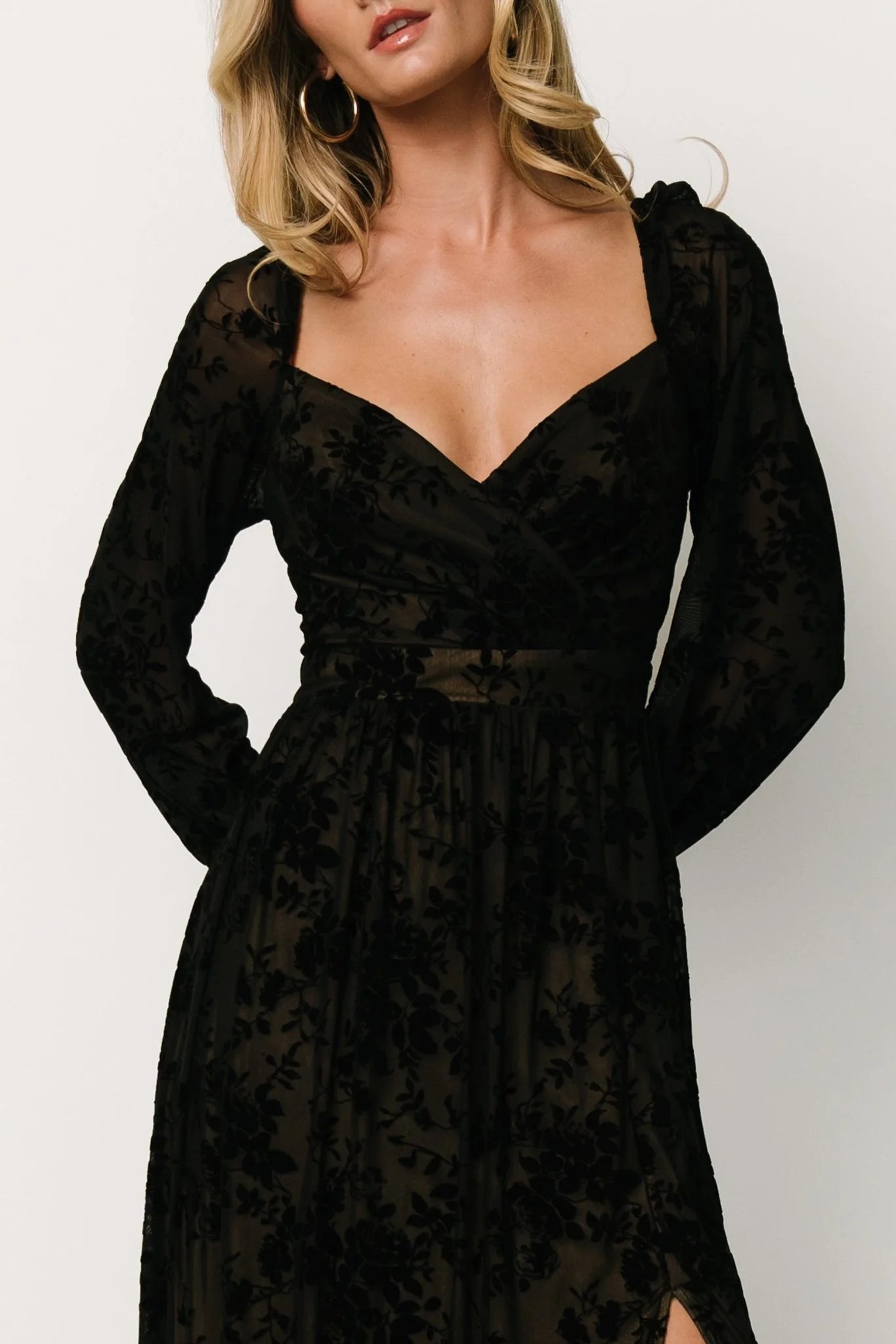 Mable Velvet Maxi Dress | Black